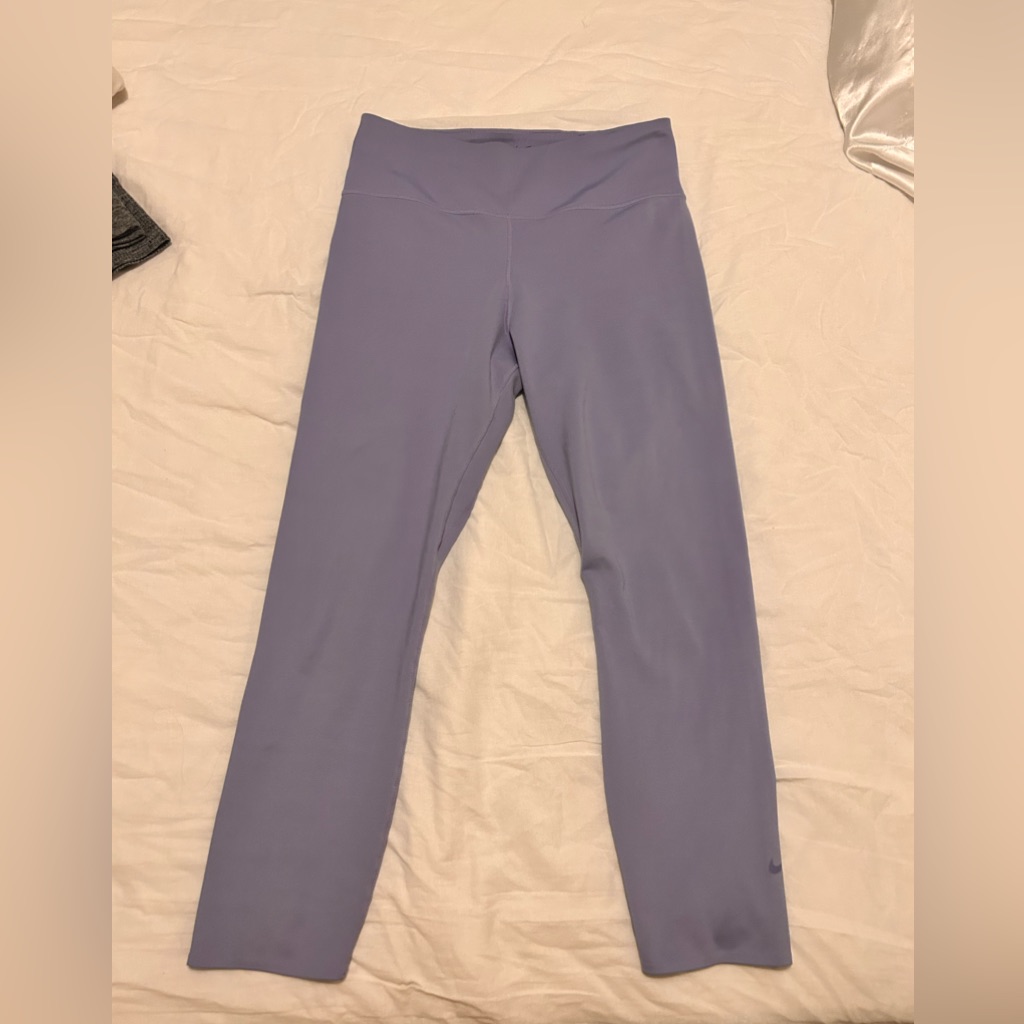 Nike Drifit Medium Leggings